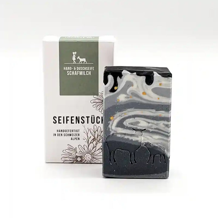Die wunderschöne, handgemachte Schafmilch-Seife von Seifenstück bei www.bio-vivo.ch