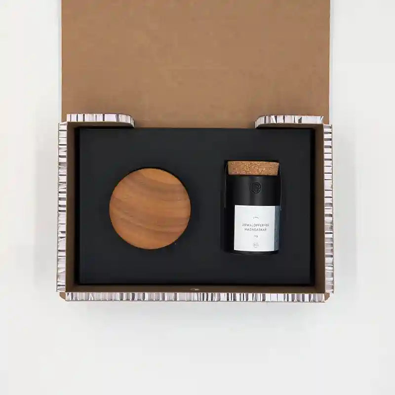 Wunderschöne Gewürzmühle kombiniert mit Urwaldpfeffer aus Madagaskar I www.bio-vivo.ch