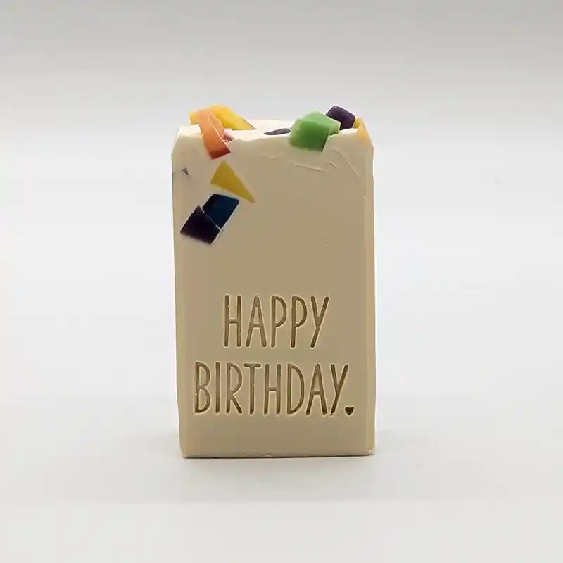 Happy Birthday I handgemachte Seife von seifenstück aus Spiez I www.bio-vivo.ch
